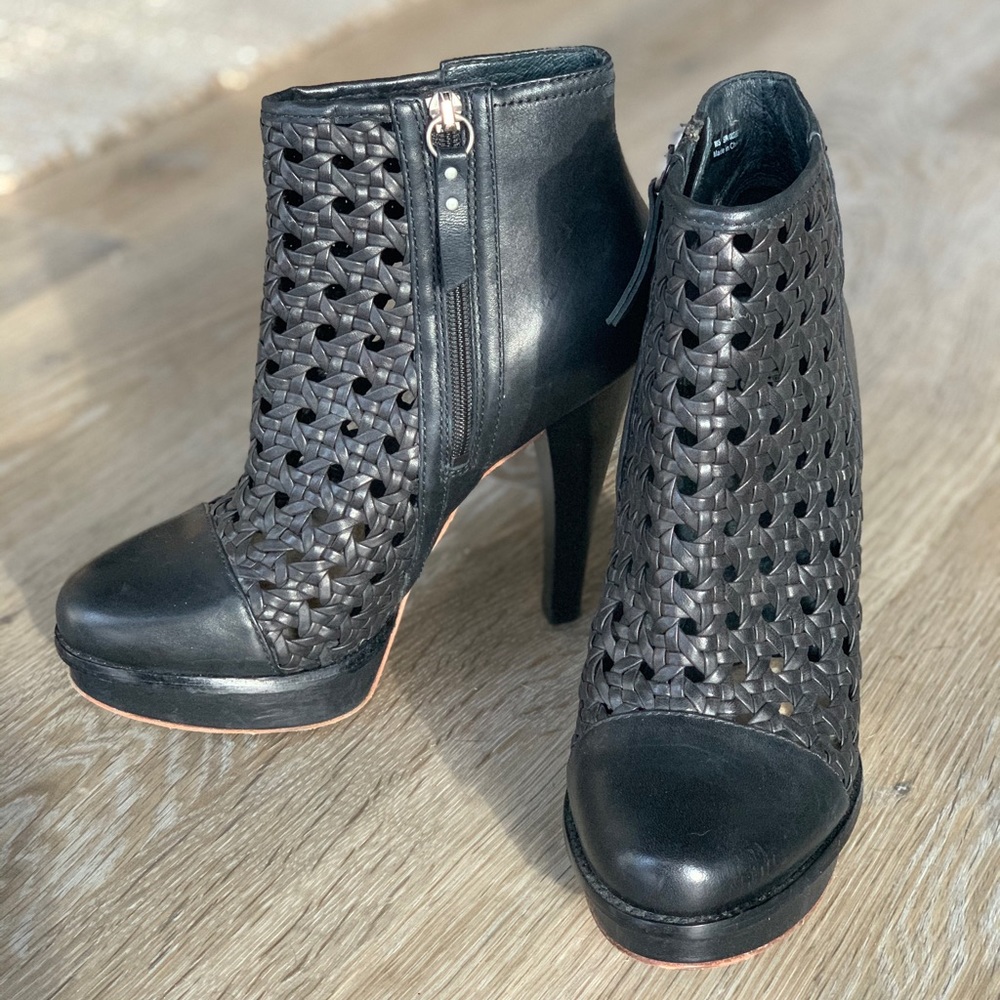 UGG high heel black booties 6.5